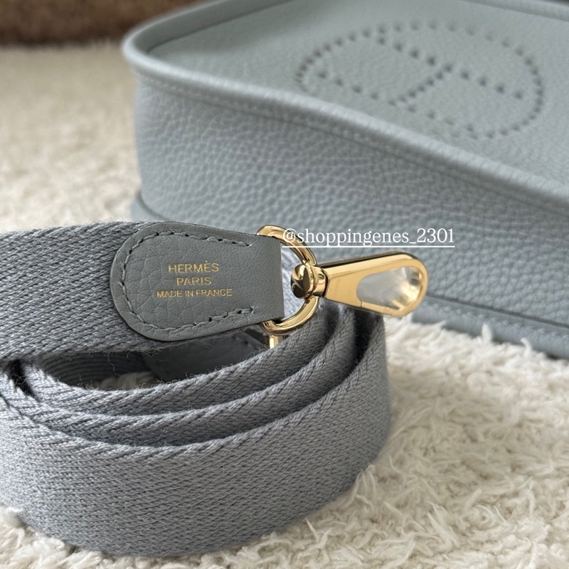 愛馬仕 Hermes 全新品mini evelyne P0木偶灰 淡金釦 2025最新色-9