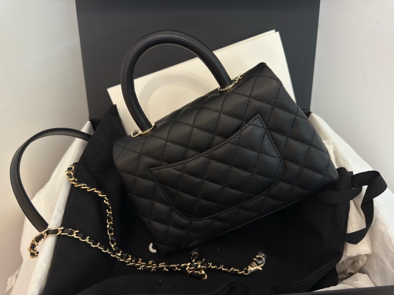 近新CHANEL黑色荔枝皮淡金釦coco Handle 24cm小號~A92990-2