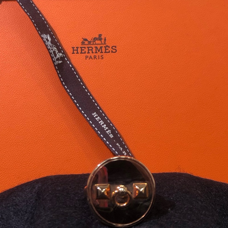 HERMÉS玫瑰金色 圓圈窩釘絲巾扣XB438-10