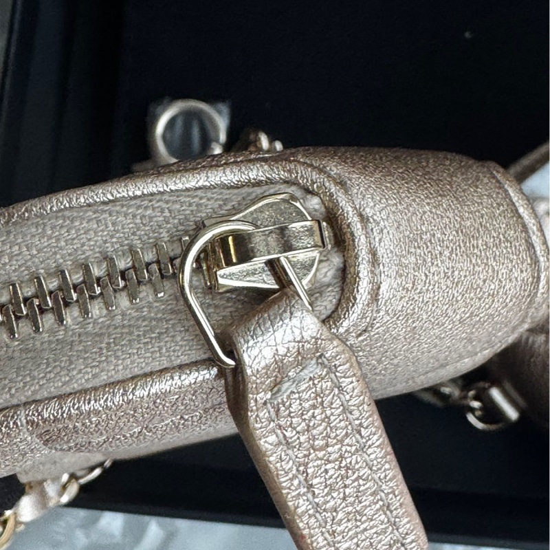 Chanel金色雙子星零錢包掛件 VIC禮品-4