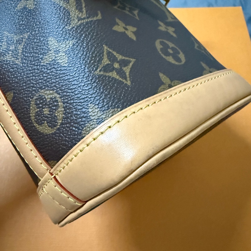 lv nano noe 小水桶包-8
