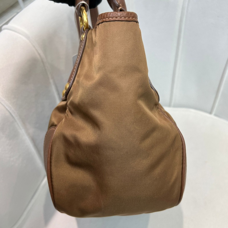 Prada 啡色降落傘手提袋 XA276-2