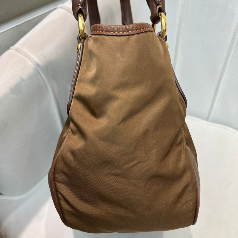 Prada 啡色降落傘手提袋 XA276-3