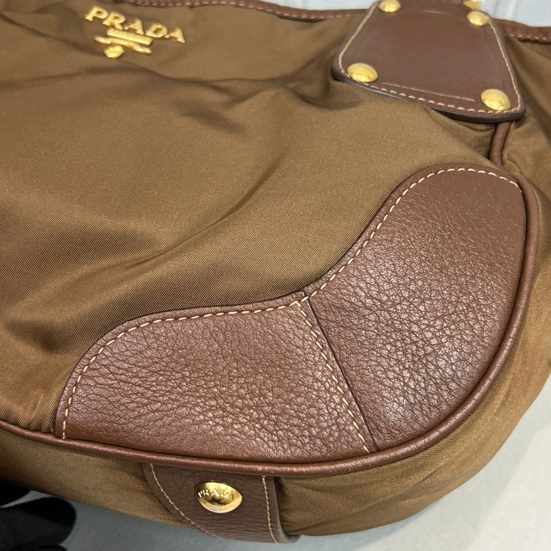 Prada 啡色降落傘手提袋 XA276-7