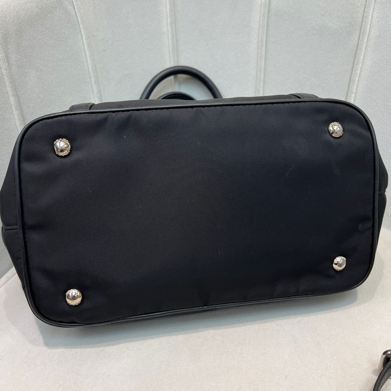 Prada 黑色降落傘銀扣2way XA156-4