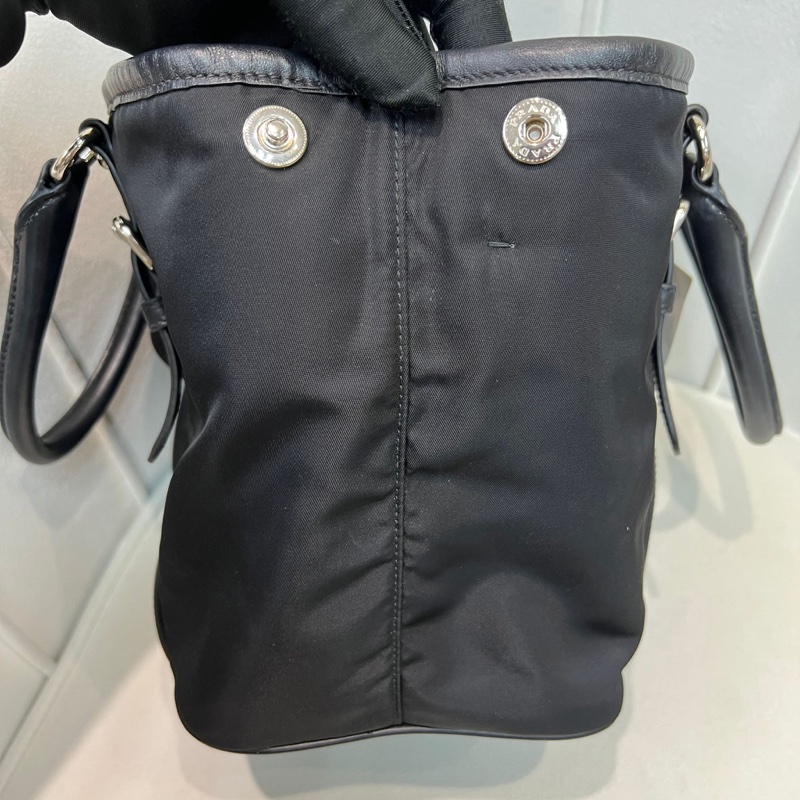 Prada 黑色降落傘銀扣2way XA156-23