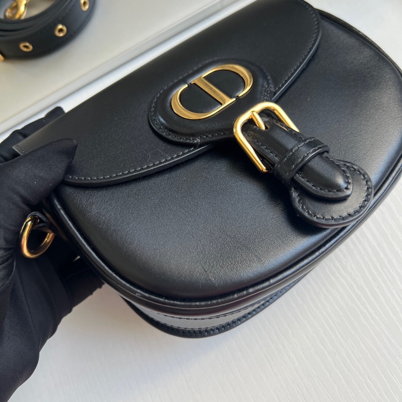 Dior 馬鞍包 黑金永遠看不膩 輕鬆的高級感-6