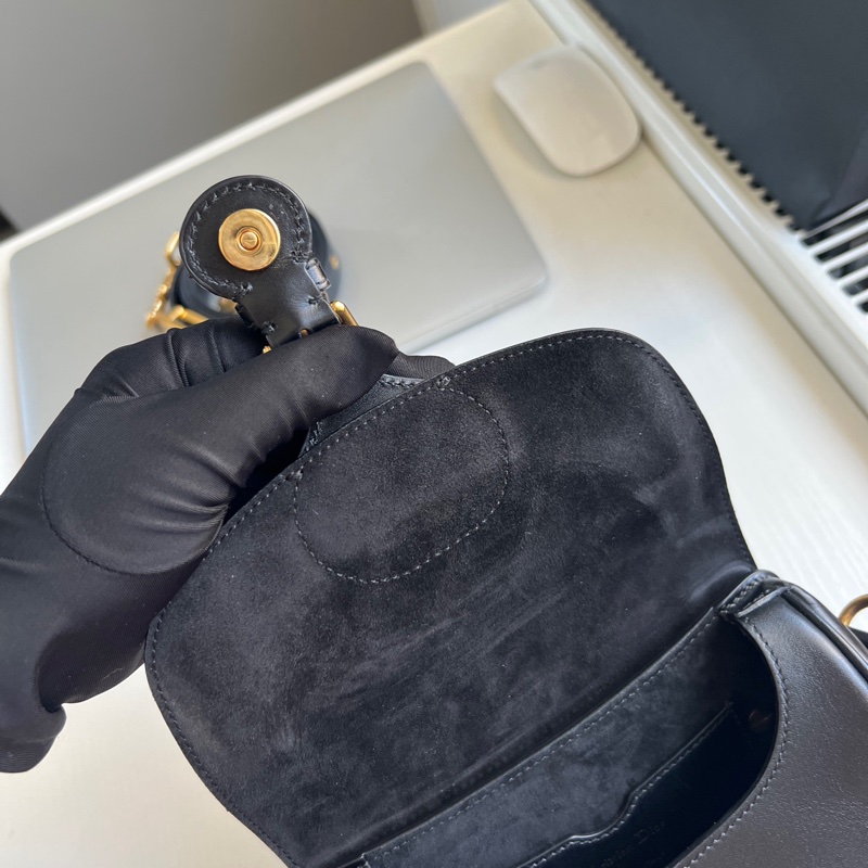 Dior 馬鞍包 黑金永遠看不膩 輕鬆的高級感-14
