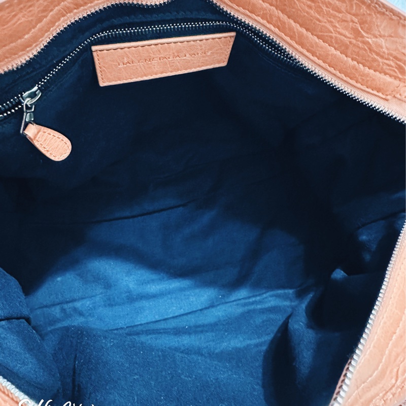 Balenciaga巴黎世家 春夏系列 粉橘小羊皮Giant City銀扣-5