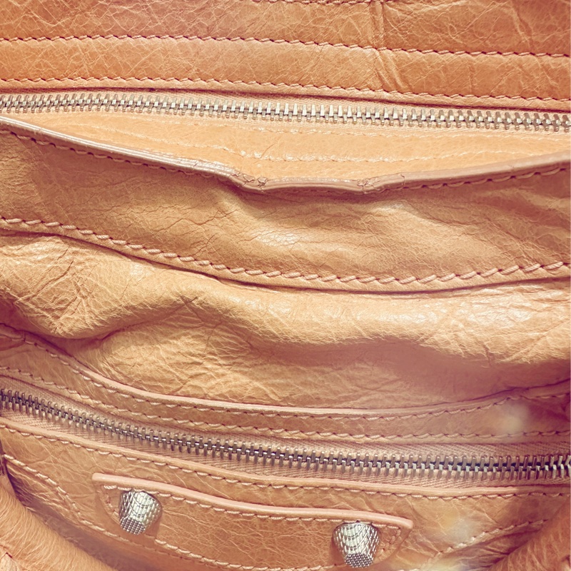 Balenciaga巴黎世家 春夏系列 粉橘小羊皮Giant City銀扣-7