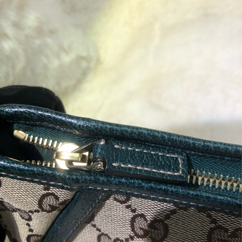 Gucci 古馳墨綠色老花布料腋下包 XB204-9