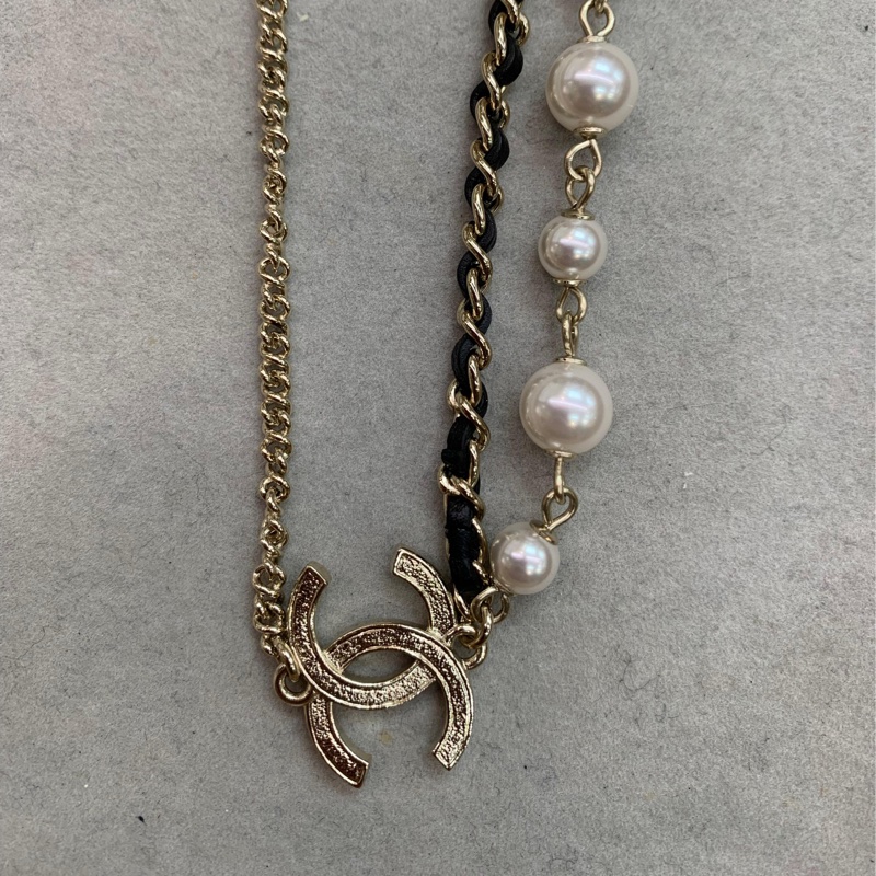 CHANEL 珍珠雙層 皮穿鏈 閃石雙C logo項鏈 X950-3