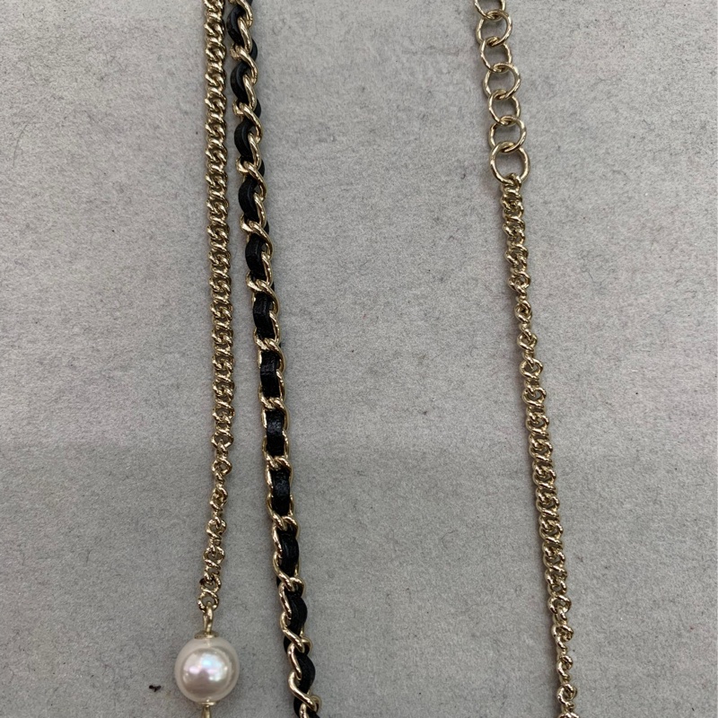 CHANEL 珍珠雙層 皮穿鏈 閃石雙C logo項鏈 X950-14