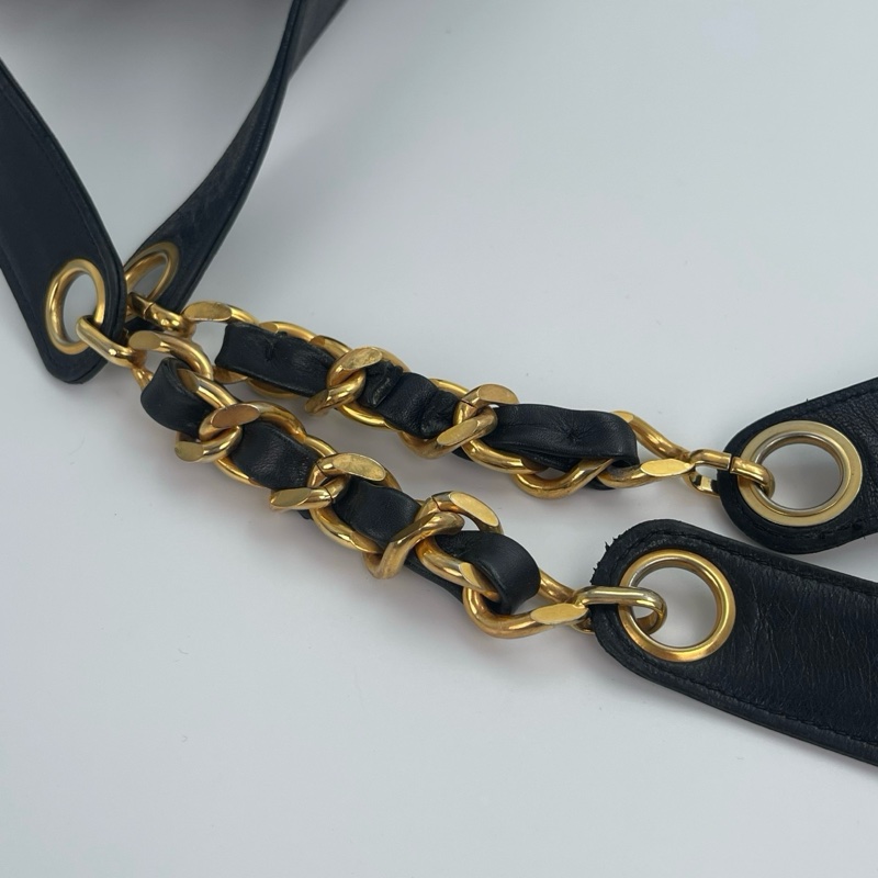 「JL精品代購」 香奈兒黑金羊單肩抽繩大logo水桶包-6