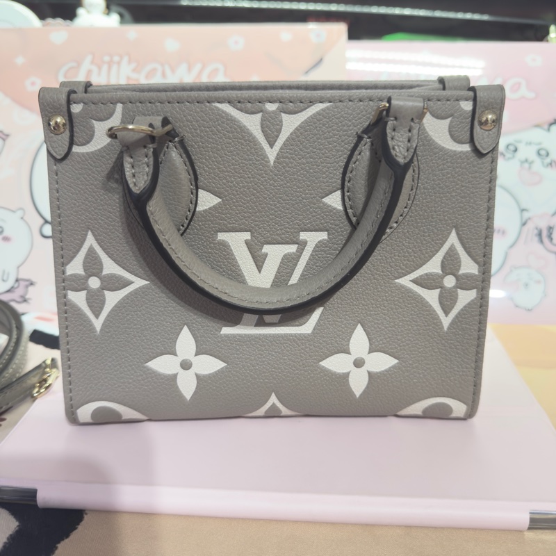 LOUIS VUITTON M47054 OnTheGo BB 18 皮革 壓花 大象灰-6