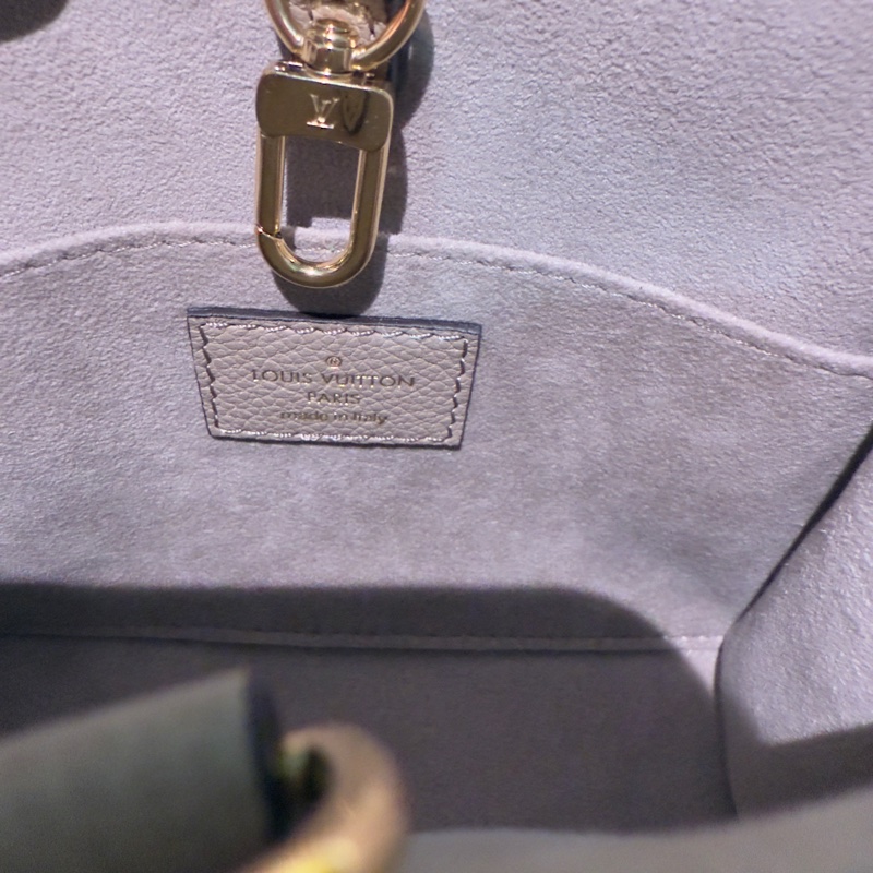 LOUIS VUITTON M47054 OnTheGo BB 18 皮革 壓花 大象灰-9