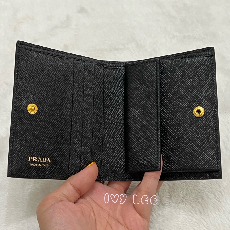 Prada 雙折皮夾 愛心黑紅 1MV204 短夾 零錢袋 正品 二手精品-3