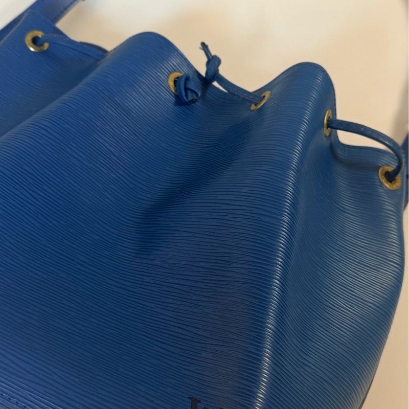 ✔️LOUIS VUITTON LV 路易威登 Epi Noe M44105 水波紋水桶包／藍色-7