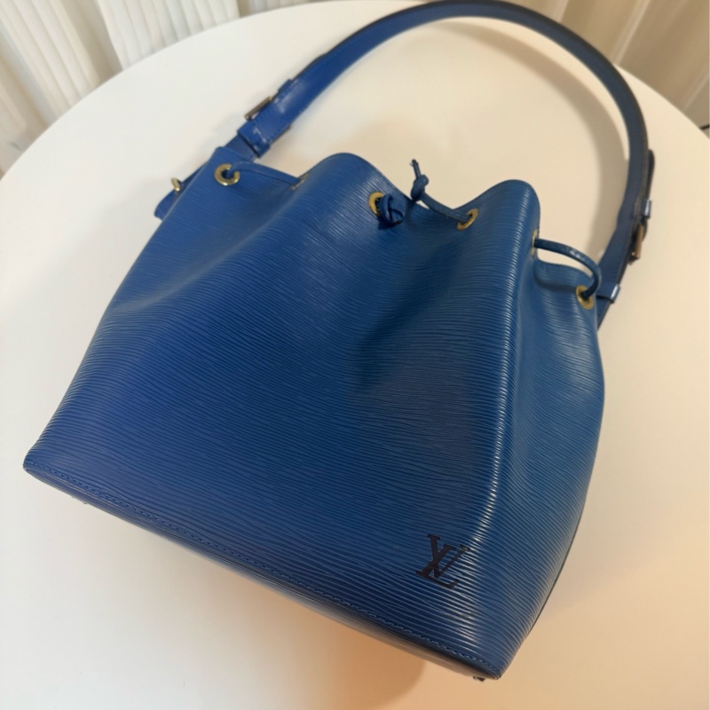 ✔️LOUIS VUITTON LV 路易威登 Epi Noe M44105 水波紋水桶包／藍色-8