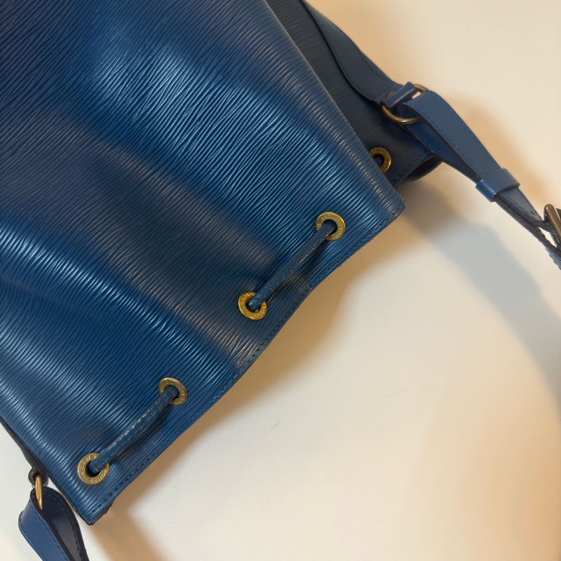 ✔️LOUIS VUITTON LV 路易威登 Epi Noe M44105 水波紋水桶包／藍色-13