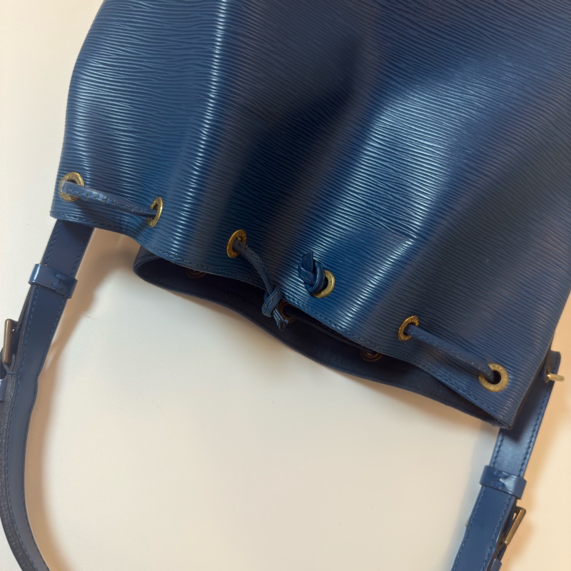 ✔️LOUIS VUITTON LV 路易威登 Epi Noe M44105 水波紋水桶包／藍色-14