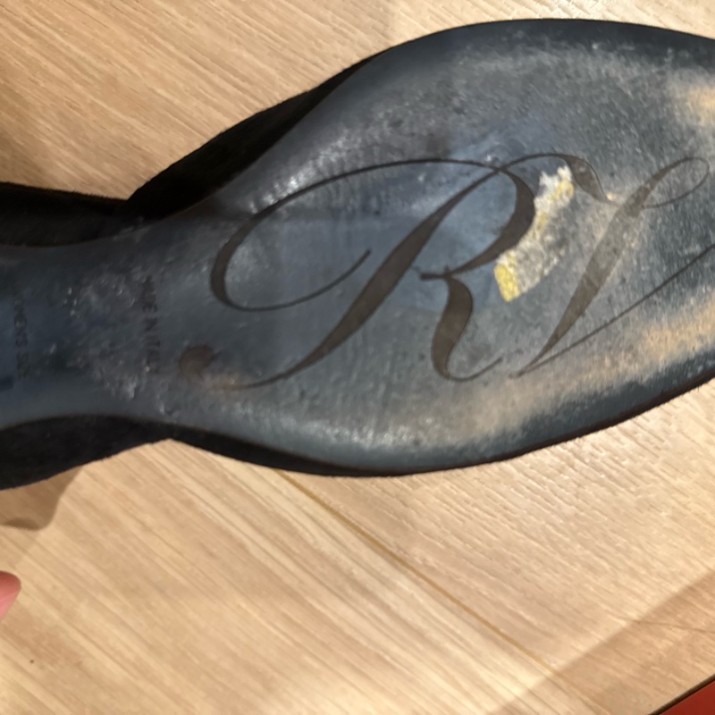 Roger Vivier 氣質麂皮平底鞋 尺寸38-5