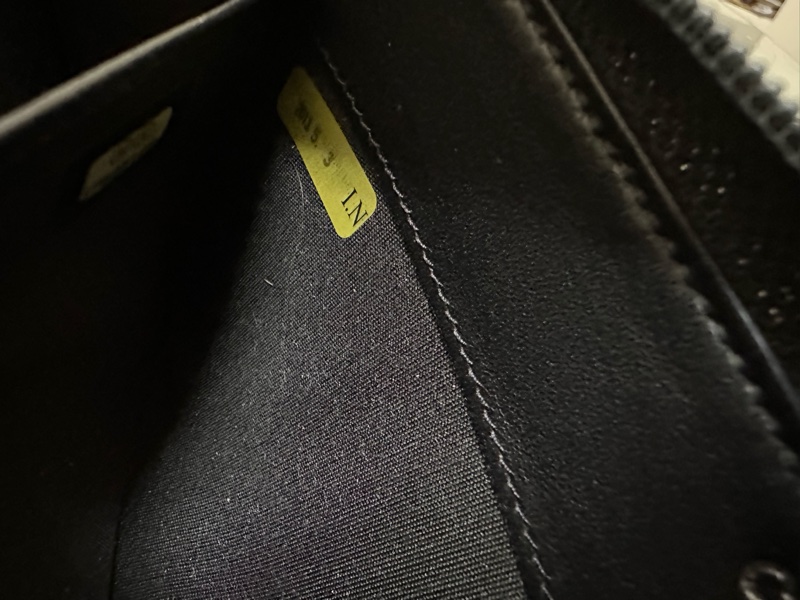 香奈兒 CHANEL 魚子醬牛皮長夾-23