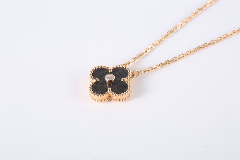 VAN CLEEF&ARPELS(梵克雅寶) Vintage Alhambra 中號單花項鏈 2023年聖誕 單鑽 18K玫瑰金/鑽石 項鏈 玫瑰金 鑽石/18K/銀曜石-1