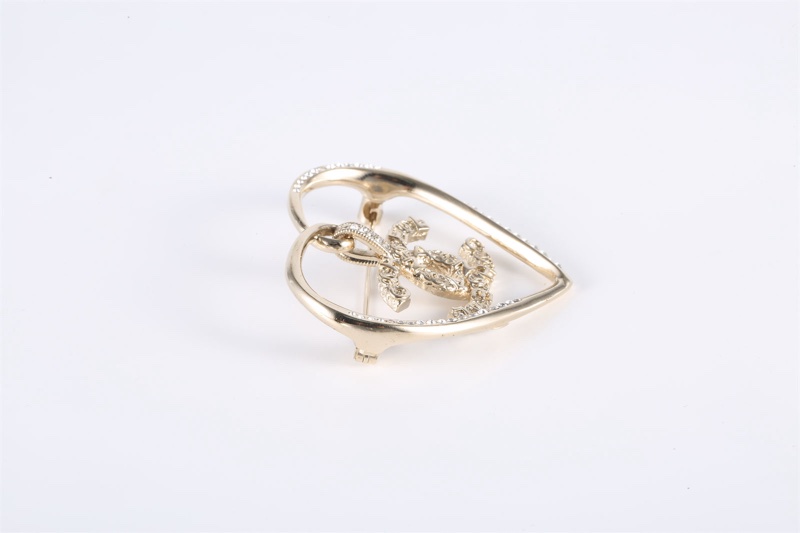 CHANEL(香奈兒)  合金 21P 愛心 雙C logo 鑲鑽 胸針-4