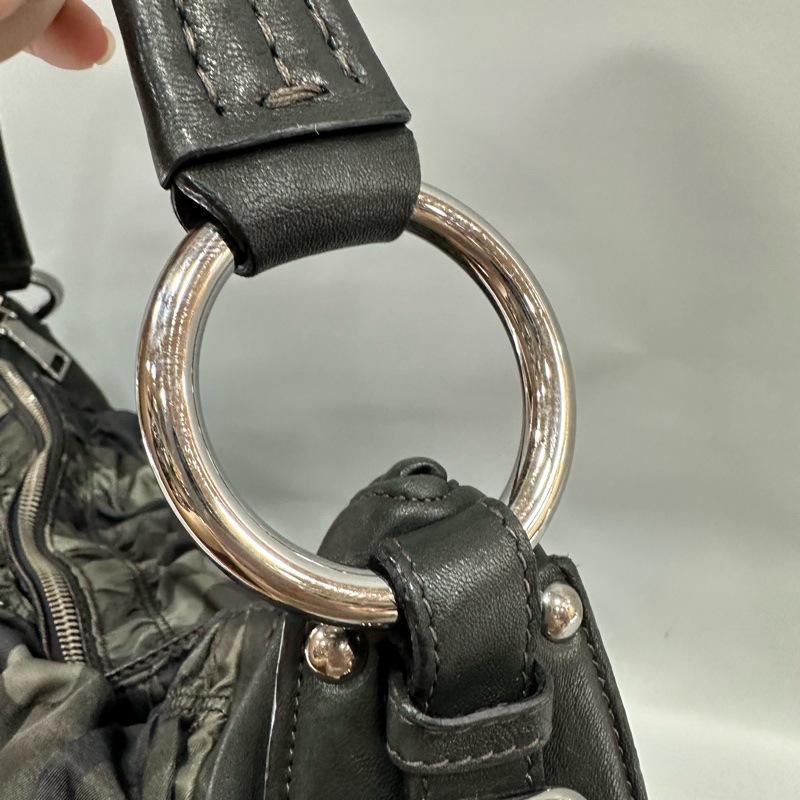 prada BR4586 黑色牛皮迷彩銀釦肩背包-17