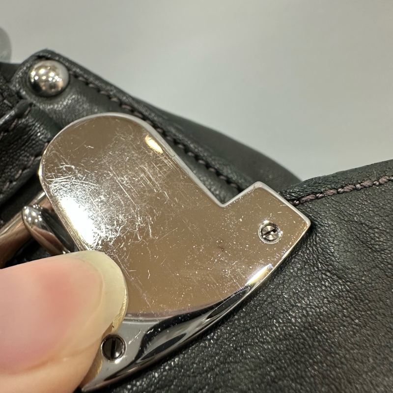 prada BR4586 黑色牛皮迷彩銀釦肩背包-28