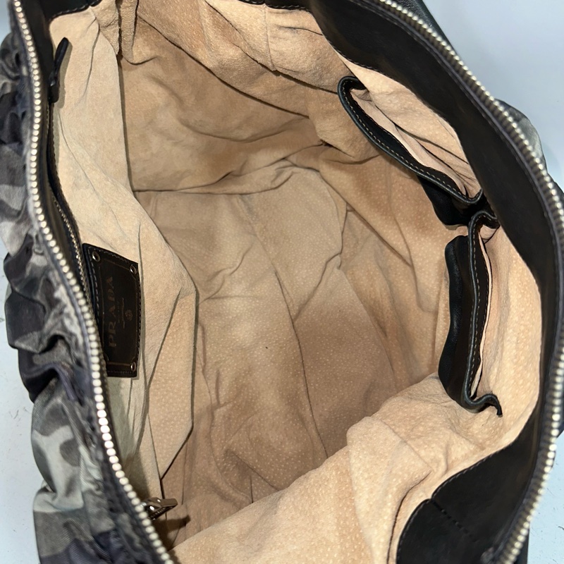 prada BR4586 黑色牛皮迷彩銀釦肩背包-48