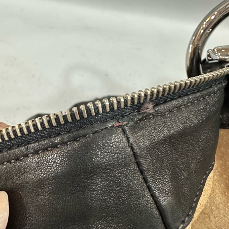 prada BR4586 黑色牛皮迷彩銀釦肩背包-51