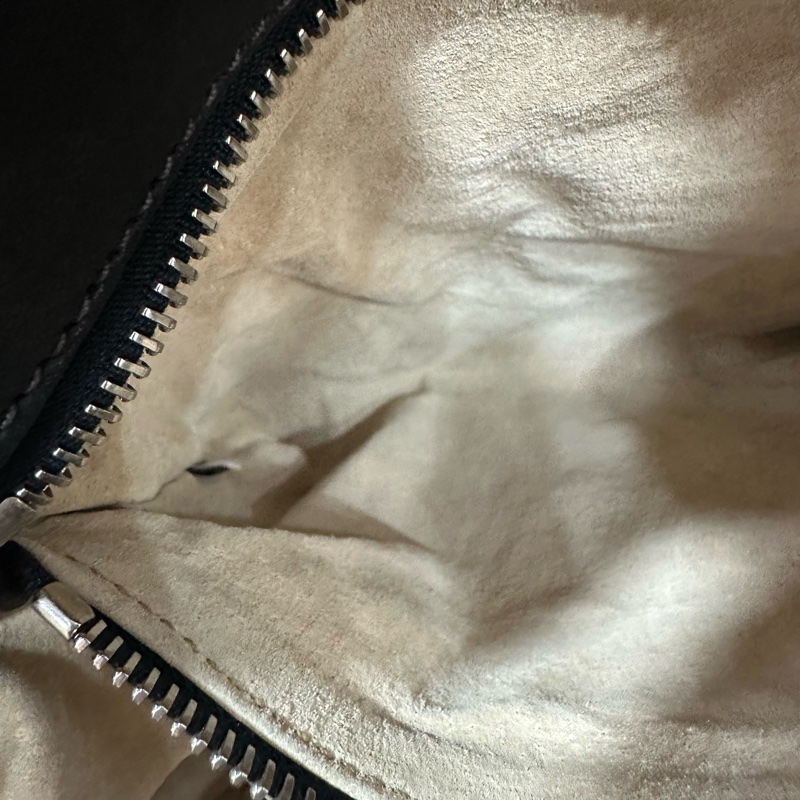 prada BR4586 黑色牛皮迷彩銀釦肩背包-58