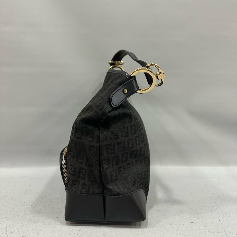 fendi 8BR516 黑色老花拼牛皮肩背包-2