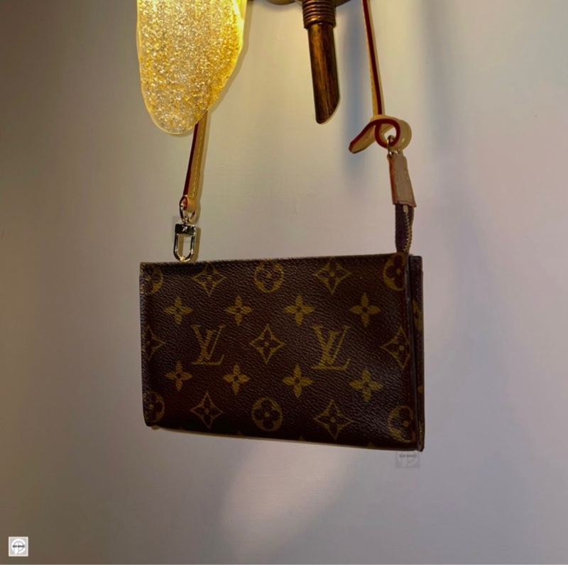 LV Louis Vuitton Monogram 盥洗包 洗漱包 小包-3