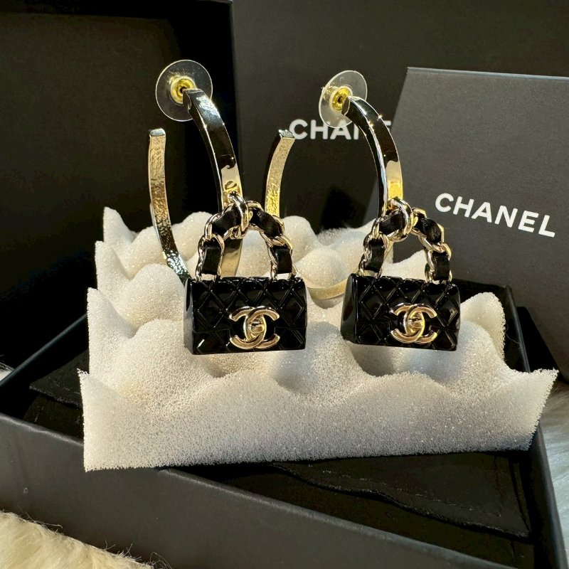 CHANEL 大C包包造型耳環-4