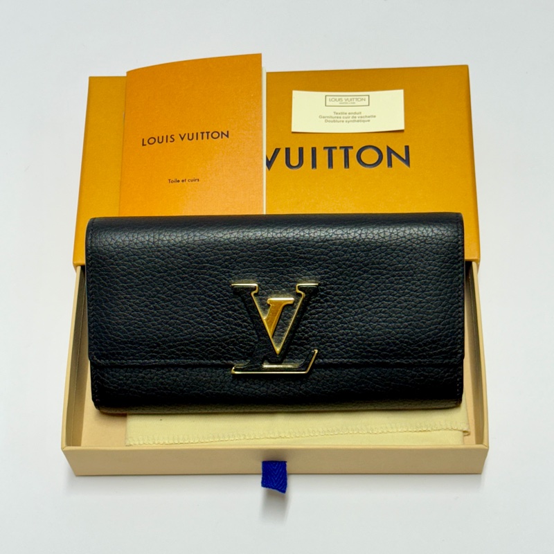 （超新 全套配件🎁） LV M61248 Capucines 黑長夾 專櫃53500-0