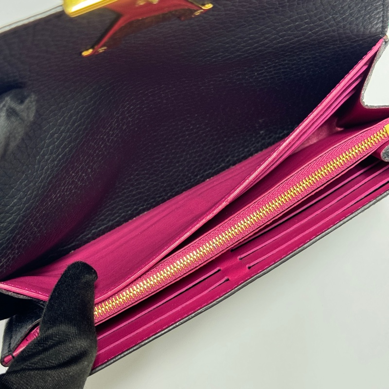 （超新 全套配件🎁） LV M61248 Capucines 黑長夾 專櫃53500-13