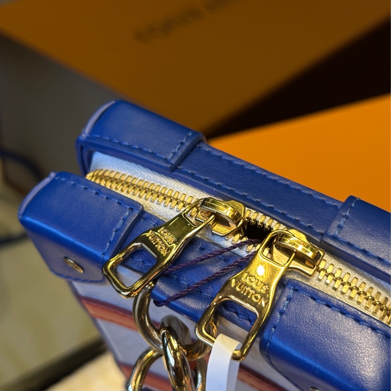Lv soft trunck限定聯名配色 #近新🉑送父親節禮 #已絕版收藏 #離櫃未使用-16