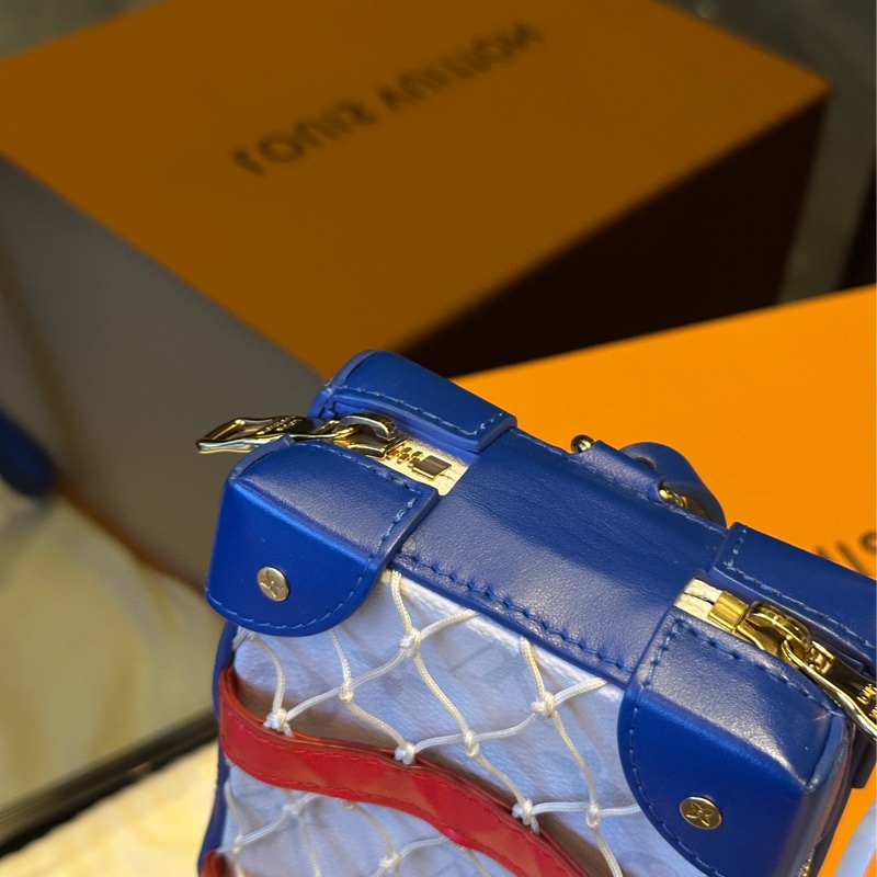 🈶購證 #7️⃣萬入手離櫃未使用 #全配🉑送禮 Lv soft trunck芯片款 近新絕版收藏-27