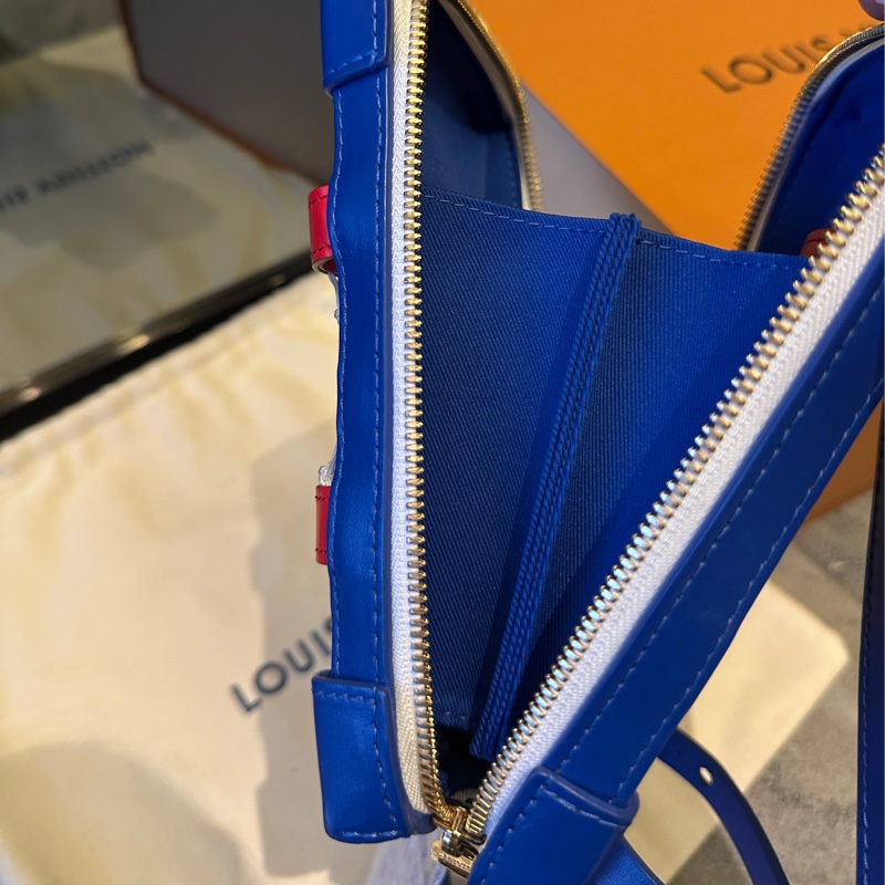 🈶購證 #7️⃣萬入手離櫃未使用 #全配🉑送禮 Lv soft trunck芯片款 近新絕版收藏-29