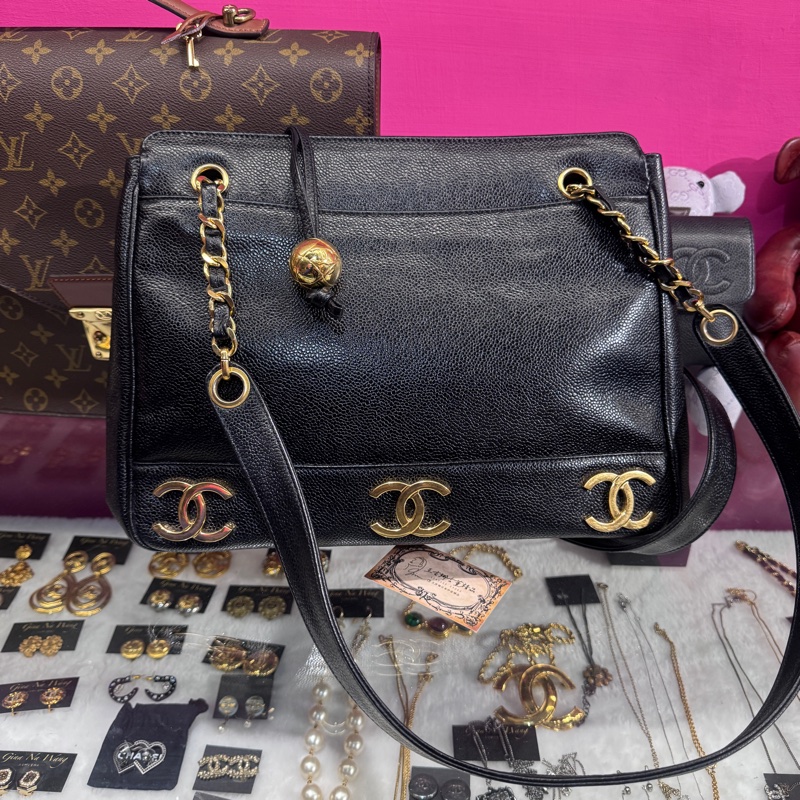 Chanel 荔枝皮6Logo斜背包/男女同款/王吉娜古董精品-0