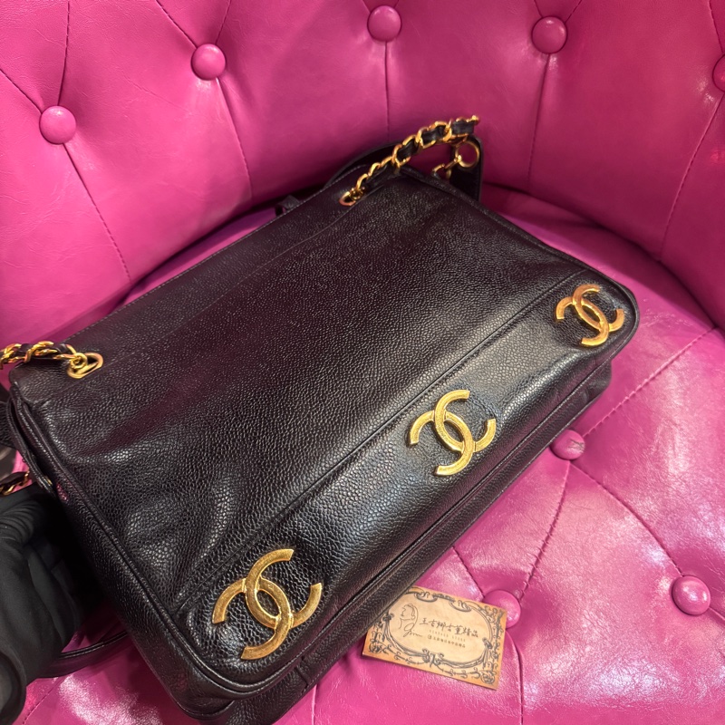 Chanel 荔枝皮6Logo斜背包/男女同款/王吉娜古董精品-4