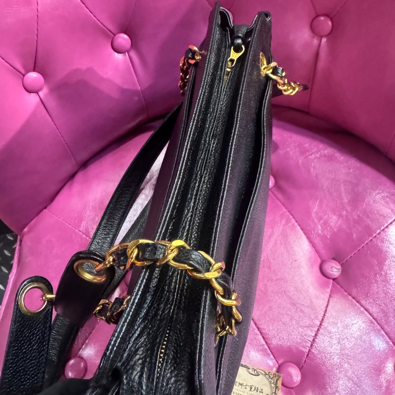 Chanel 荔枝皮6Logo斜背包/男女同款/王吉娜古董精品-6