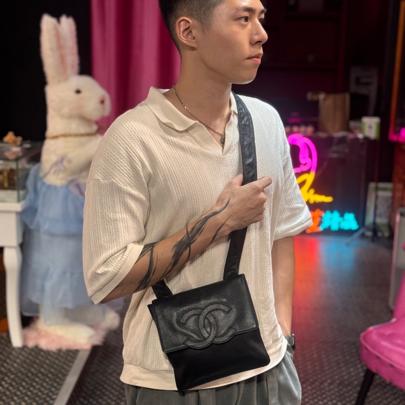 Chanel vintage 荔枝皮粗背帶/男女同款/王吉娜古董精品-1