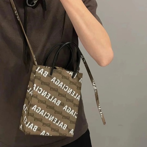 （超新） Balenciaga 巴黎世家 老花手機包 專櫃5萬多