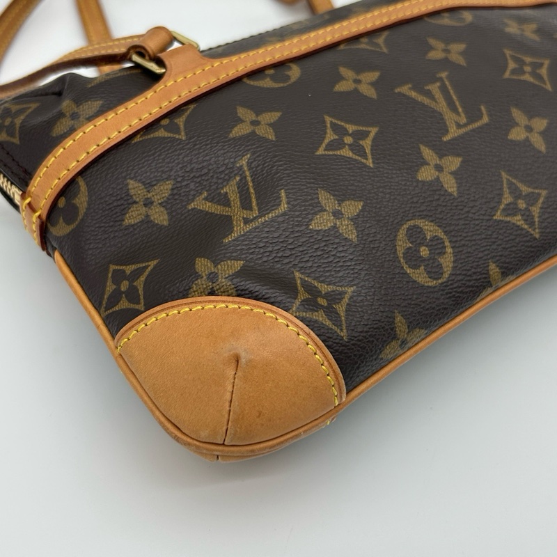 「JL精品代購」 Lv老花小號迷你枕頭腋下包-5