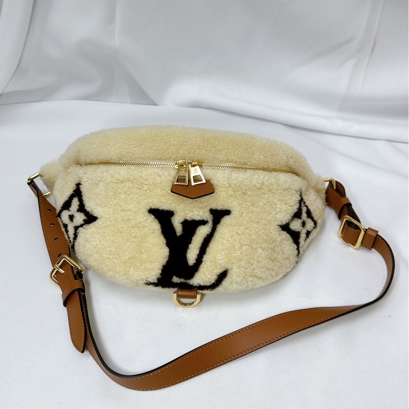 莉亞精品♡LV泰迪熊腰包 近新美包-2