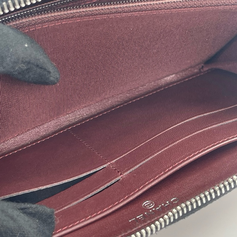 「JL精品代購」 香奈兒黑銀羊拉鏈長夾-6